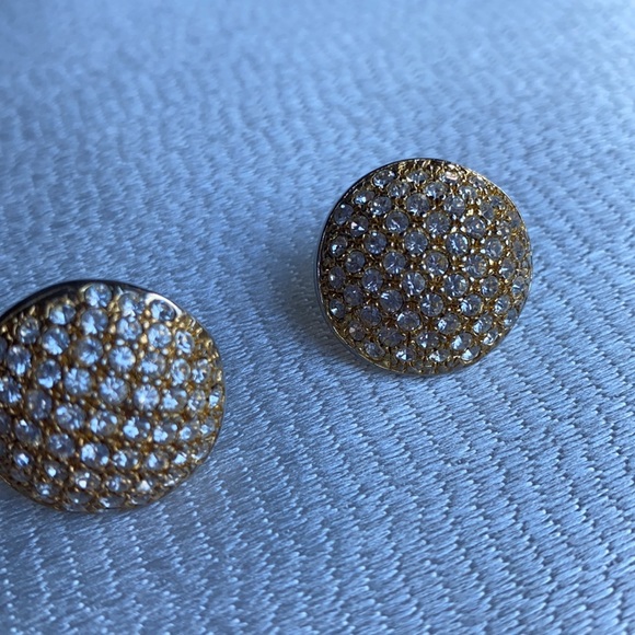 π Vintage Rhinestone and Gold Earrings π - Picture 2 of 3